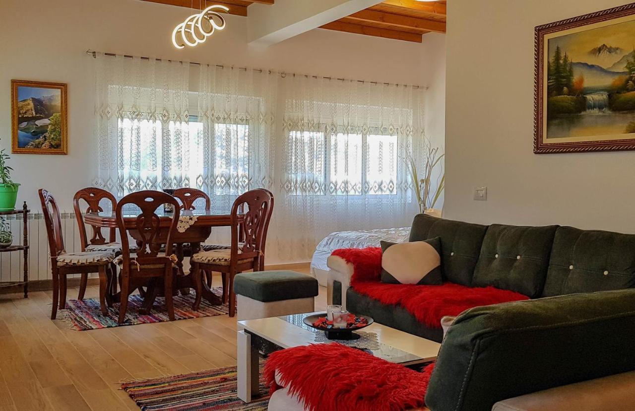 Villa Goliku Peshtan Bagian luar foto