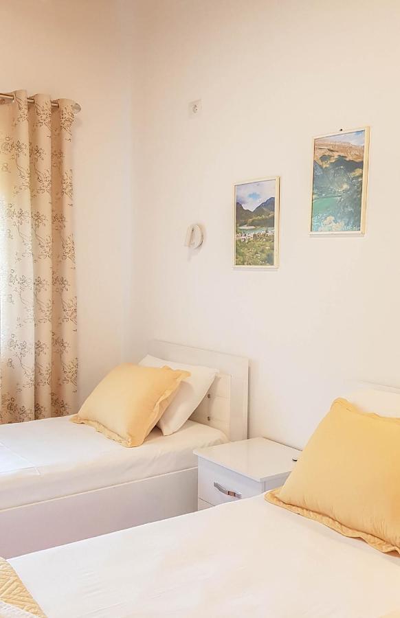 Villa Goliku Peshtan Bagian luar foto