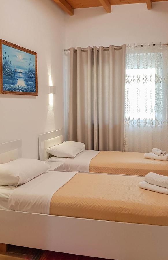 Villa Goliku Peshtan Bagian luar foto